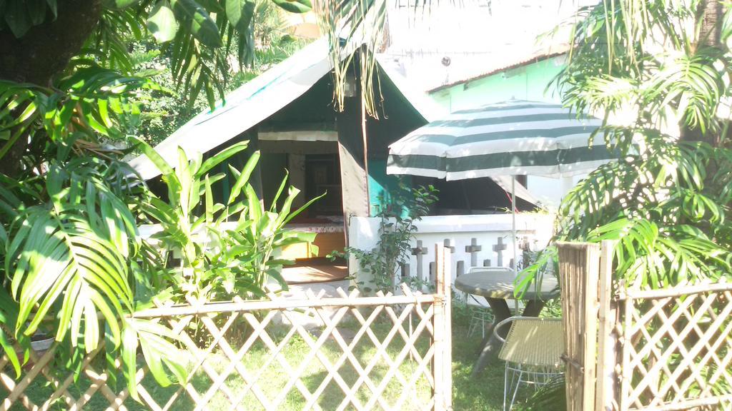 Hotel Sukhsadan Dehradun Phòng bức ảnh